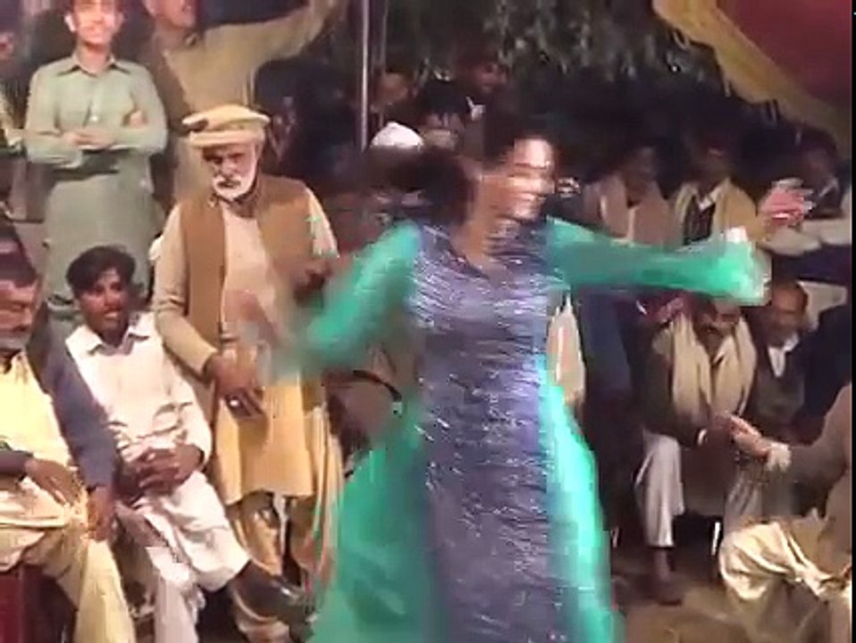 Billo Thumka Aima khan shadi Mujra Burewala