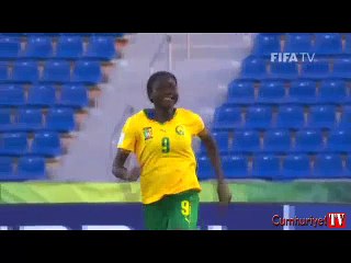 Kadınlar dünya kupasında inanılmaz gol... Santradan attı