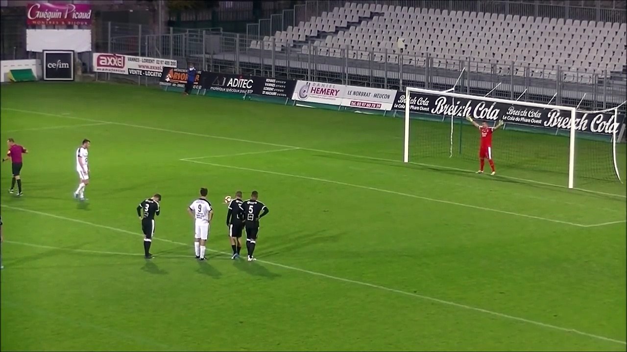 CFA 2 - Vannes OC 3 - 0 TA Rennes  Le sauvetage de Jean-François Bédénik
