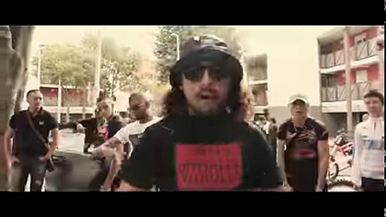 Worms-T Ft. Dika - Sous l'eau (Clip Officiel)