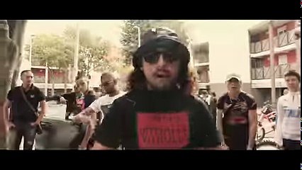 Worms-T Ft. Dika - Sous l'eau (Clip Officiel)