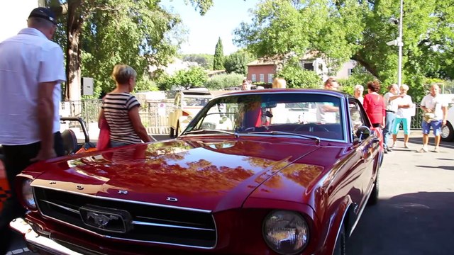 Rassemblement de véhicules anciens et de prestige 2016 | Trans-en- Provence