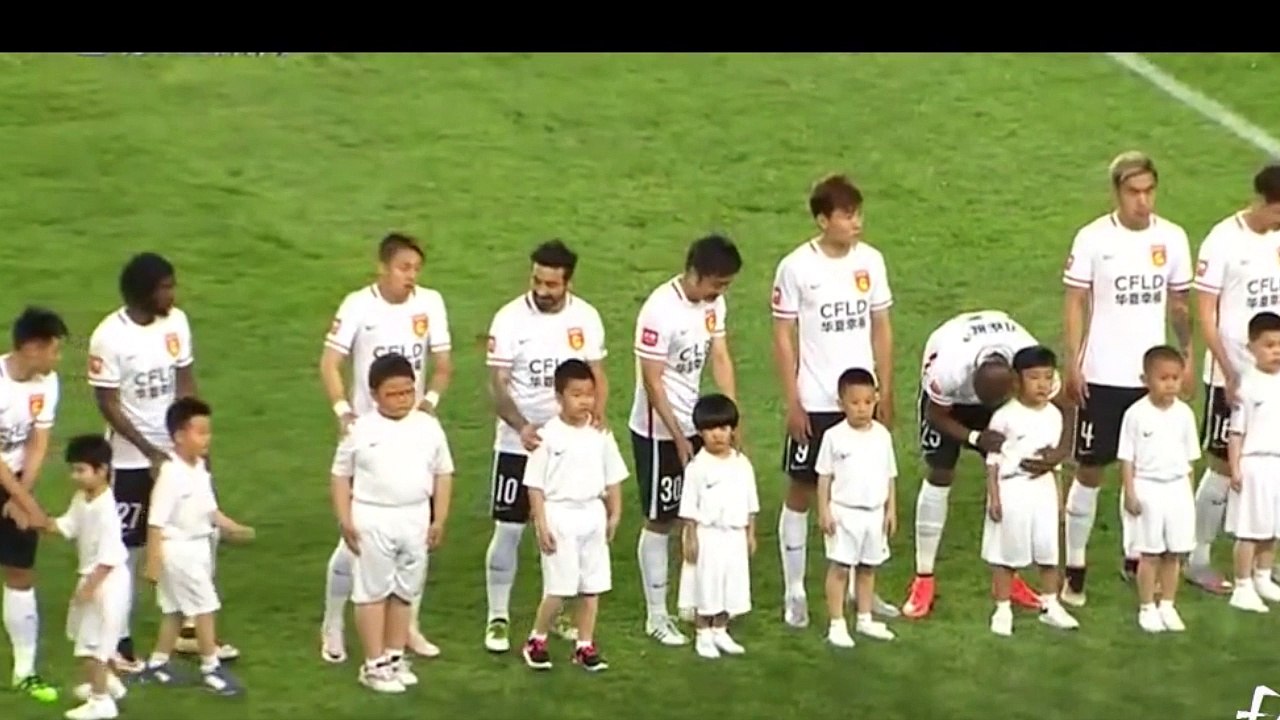 Ezequiel Lavezzi Teasing The Ball Boy In China