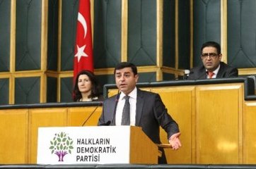 Demirtaş: Darbe Bir Senaryo Değil, Hakikat