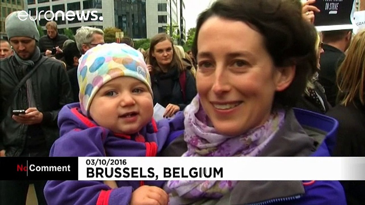 Brussels: Hundreds protest against planned Poli...