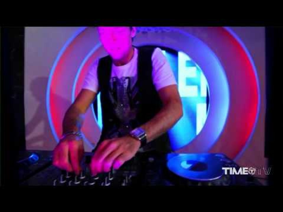 Molella Feat. Alessia D'Andrea - Paradise [Official Video] HD