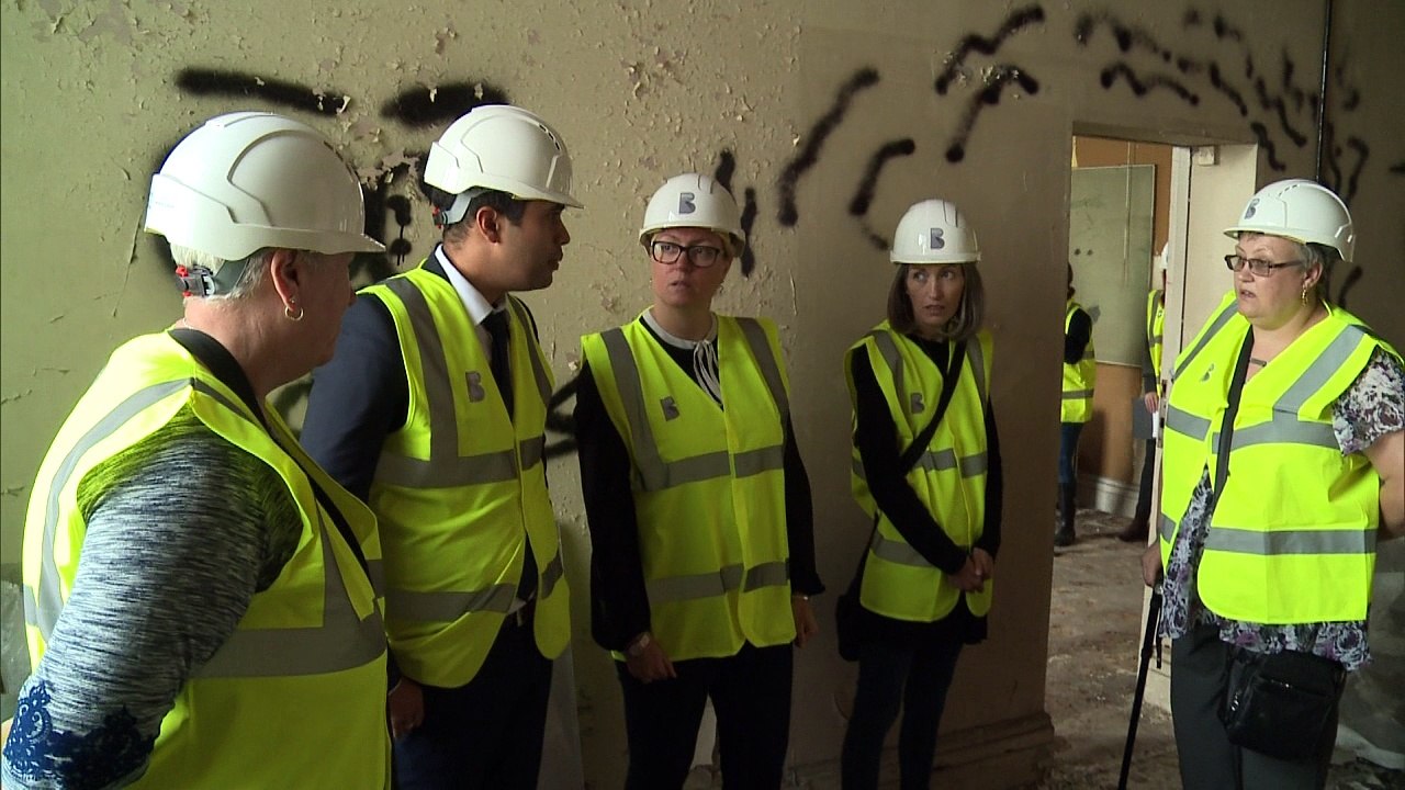 Safe locked for 35 years cracked open by master locksmith