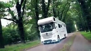 Amazing Mobile Bus   (Watch Video)