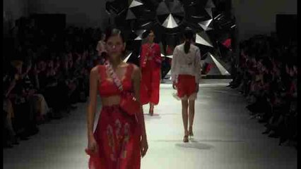 Las vidrieras de la Sagrada Familia inspiran la colección de Shiatzy Chen