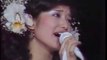 1980年10月5日、日本武道館で開催されたファイナルコンサート[13]では、ファンに対して「私のわがまま、許してくれてありがとう。幸せになります」とメッセージを言い残し、そして最後の歌唱曲となった「さよならの向う側」で堪えきれずに、涙の絶唱となった[14]。歌唱終了後、ファンに