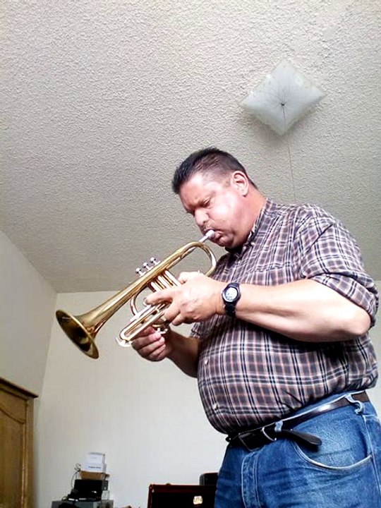 Al playing "Mack the Knife" on cornet