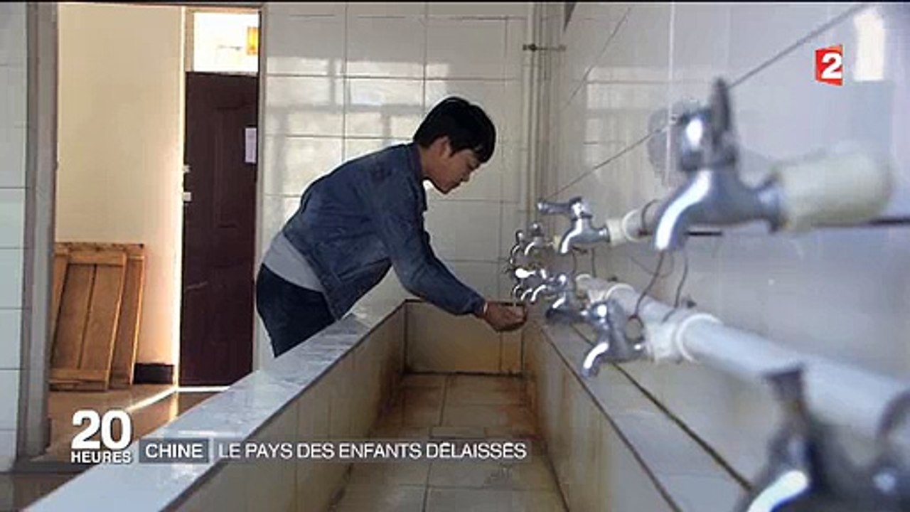 Chine : Une jeune fille de 9ans témoigne après avoir été délaissée par ses parents - Regardez