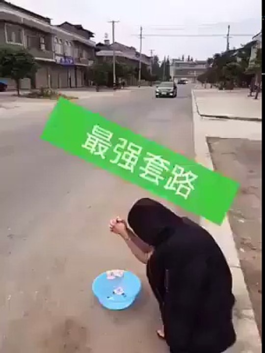 भिखारी ने की ऐसी चोरी देखने पर आप हो जायेंगे हंस हंस के लोटपोट  (santa-banta-group)