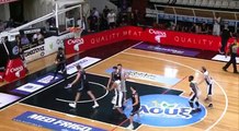 L'improbable tir au buzzer d'un basketteur serbe
