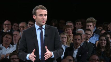 Emmanuel Macron esquisse de premières pistes à Strasbourg