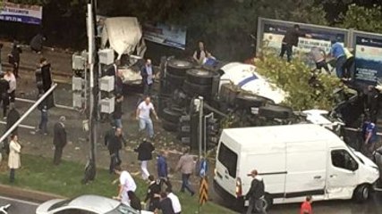 Son Dakika: Maslak'ta Korkunç Kaza! Beton Mikseri Araçları Altına Alıp Sürükledi