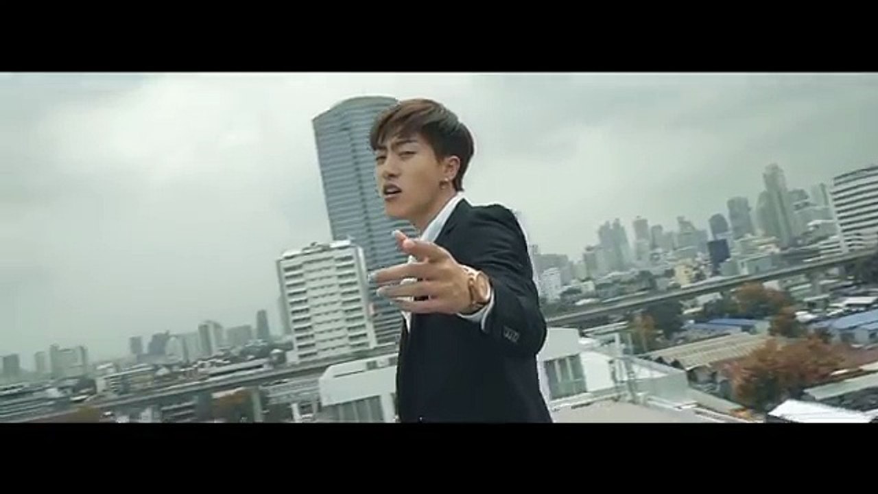 ---อาจเป็นเพราะ (Because of You) - Jannine Weigel cover by Guntee Pitithan - YouTube_2