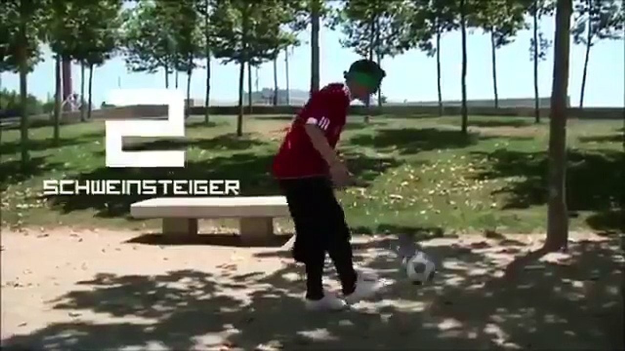 Blind Folded Keep Up Challenge.... And Ronaldinho