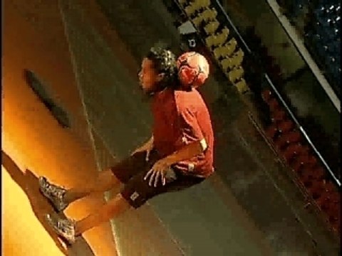 Dribles de Futsal - Ronaldinho, Robinho, Falc__o, Diego