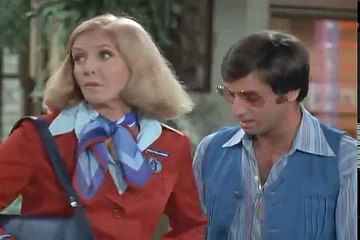 RHODA S03E08 Rhoda Questions Her Life and Flies to Paris