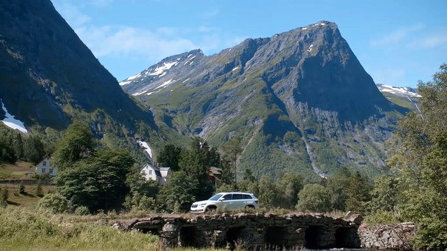 Skoda Kodiaq: un grand SUV sept places doté d’aides à la conduite