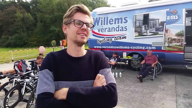 Entraînement de l'équipe Willems sur l'aérodrome d'Ursel