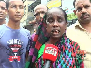 যশোরে পানিবন্দি মানুষের সড়ক অবরোধে পুলিশের লাঠিচার্জ