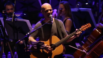 ¿Cómo suena '20 de abril' junto a una orquesta?