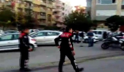 MHP Genel Merkezi yakınlarında silah sesleri... Olay yerinden ilk görüntüler