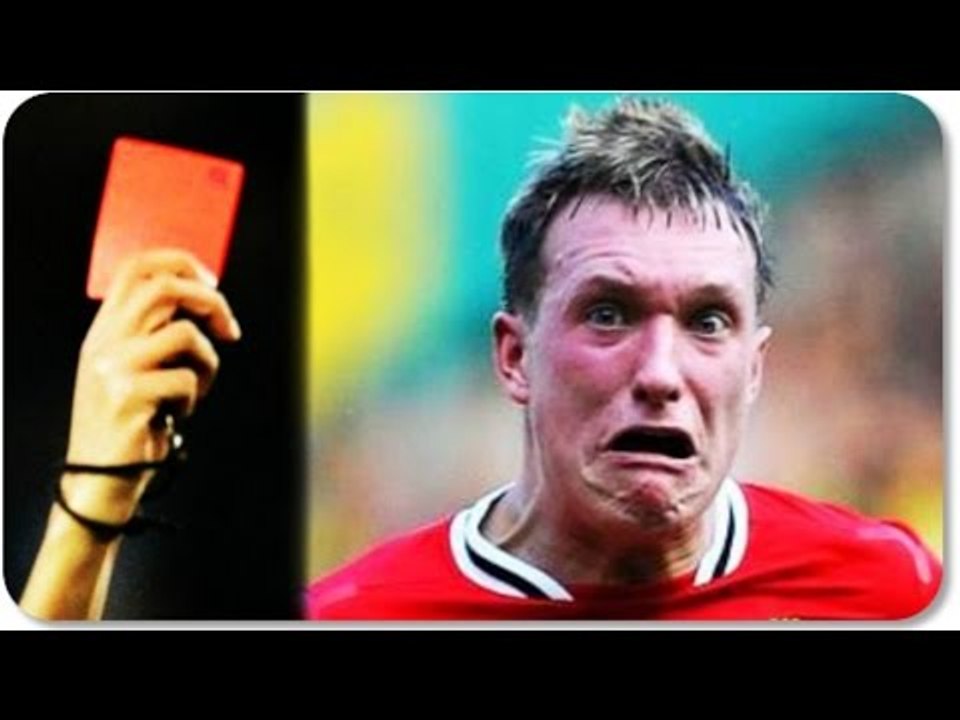 أغرب 10 بطاقات حمراء في مبارايات كرة القدم ◄ لقطات مضحكة جدا