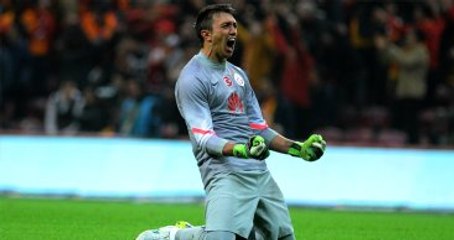 Galatasaray, Fernando Muslera'nın Sözleşmesini 2022'ye Kadar Uzatmak İstiyor