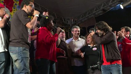 Lula é indiciado por corrupção passiva