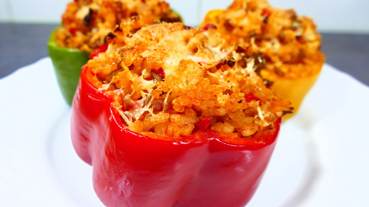 PIMIENTOS RELLENOS DE CARNE AL HORNO - recetas de cocina faciles rapidas y economicas de hacer