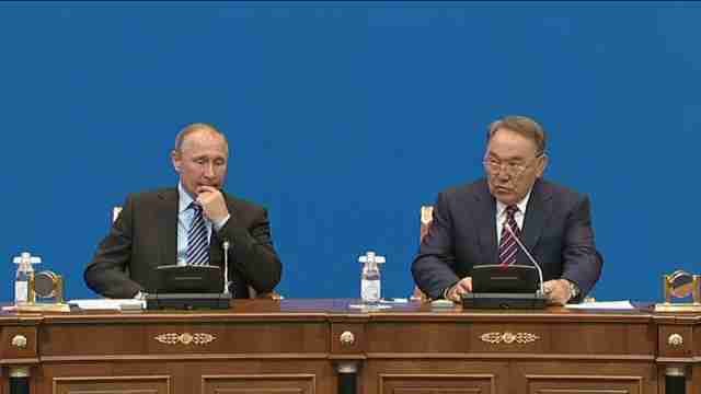 Los líderes de Kazajistán y Rusia se reúnen para hablar de la cooperación entre ambos países