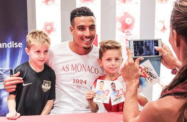 Dirar, Mendy et les fans Rouge et Blanc...