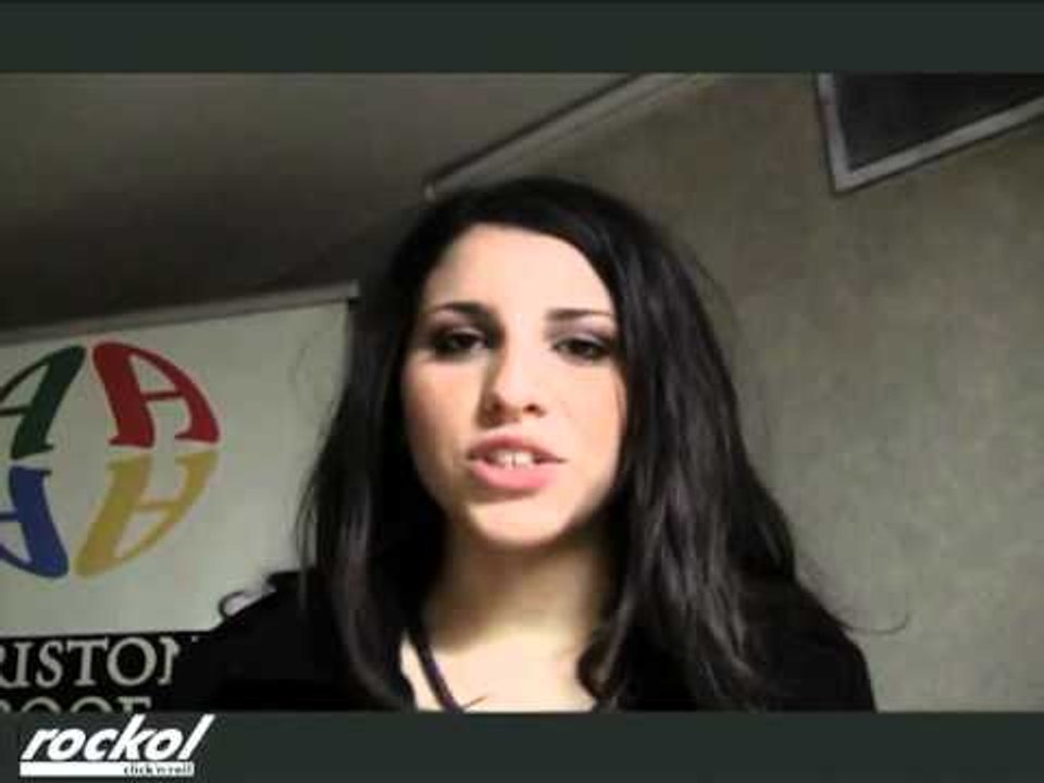 Sanremo 2011 - Micaela presenta "Fuoco e cenere"