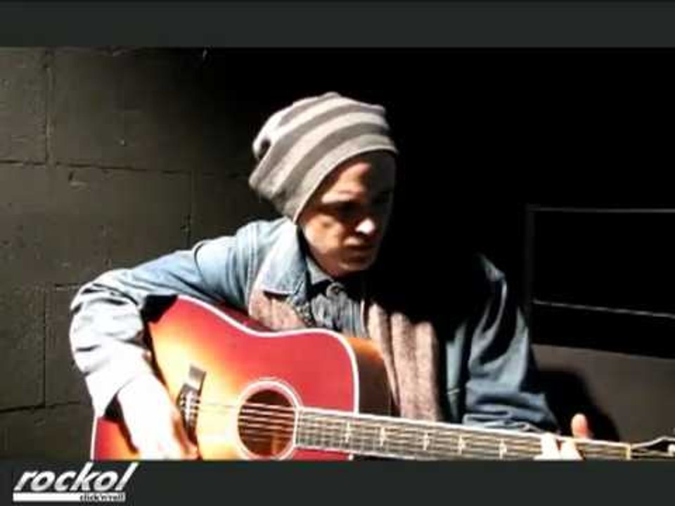 Fran Healy (Travis) suona da solista per Rockol