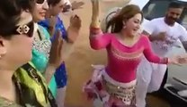 Urooj Mohmand Full Dance on Dubai Desert 2016