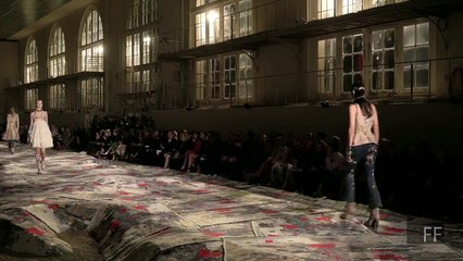 Alexander McQueen | Spring Summer 2017 Full Fashion Show | Exclusive