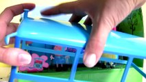 Peppa Pig School Bus Toy Review with Miss Rabbit 2016 - Cerdita Peppa Pig Autobús Escolar