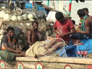 ইলিশ প্রাপ্তির সঙ্গে উপকূলে বেড়ে গেছে জলদস্যুদের উপদ্রব