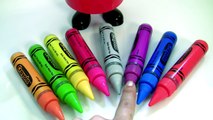 Learn COLORS Crayola Bathtub Crayons Finger Bath Paint Gel Pens Peppa Pig Bathtime Fun in Bathtub