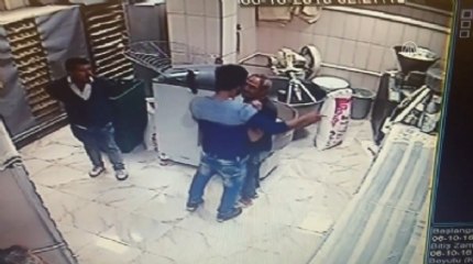 Önce Fırıncıları, Sonra Taksiciyi Darp Etti