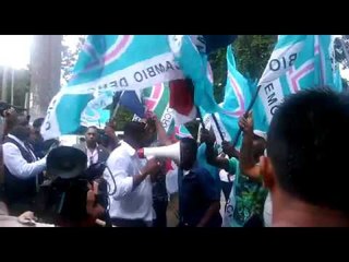 Miembros de Cambio Democrático protestan frente a la Corte Suprema de Justicia