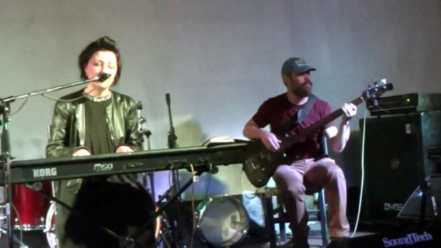 на том берегу