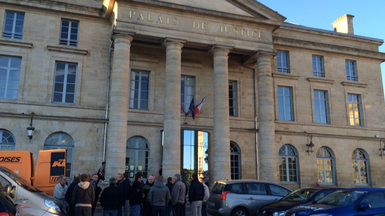 Le comité de soutien de Pascal Rauber devant le tribunal