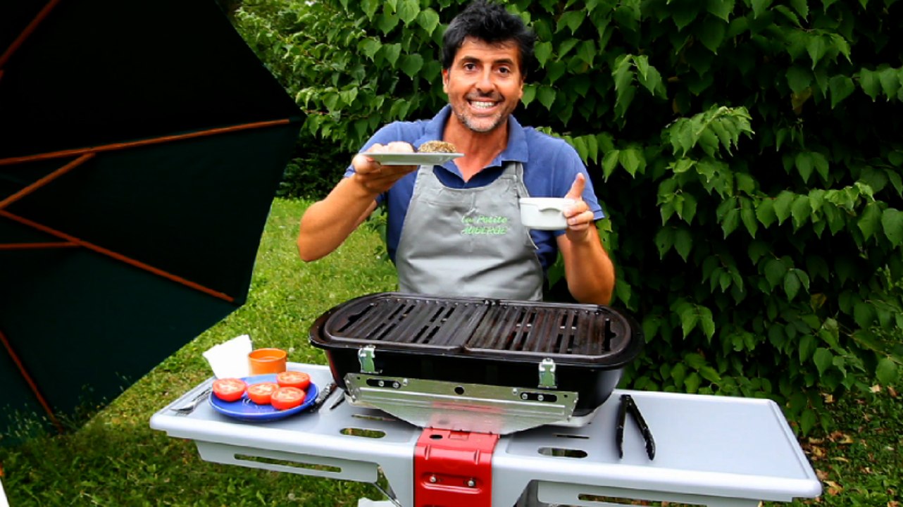 Chef BBQ : Escalope de dinde et tomates aux herbes de Provence.