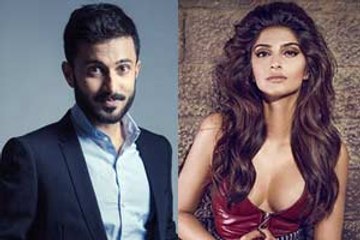 Sonam staying with boyfriend Anand Ahuja in his London flat!