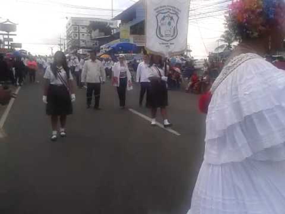 Participación de la  Escuela  Guillermo Endara G, en el desfile de La Chorrera