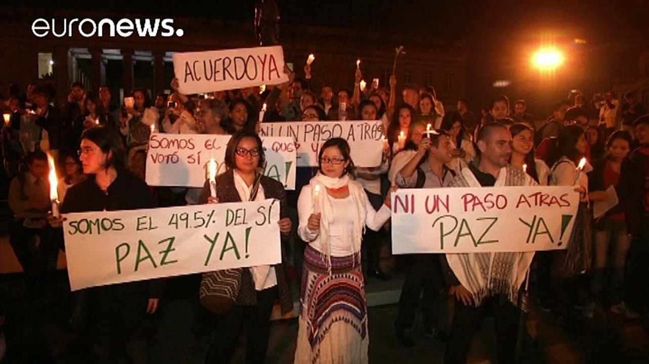 Κολομβία: Χιλιάδες πολίτες διαδηλώνουν υπέρ της...